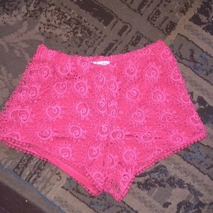 Stretchy lace shorts🌺